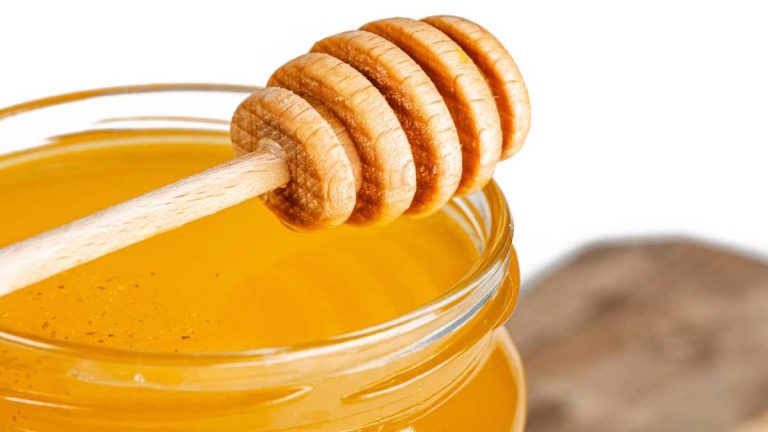 মধুর উপকারিতা ও অপকারিতা